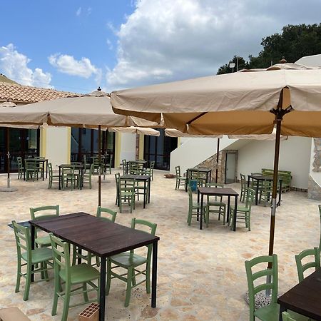 Manzil Country House Valderice Bagian luar foto