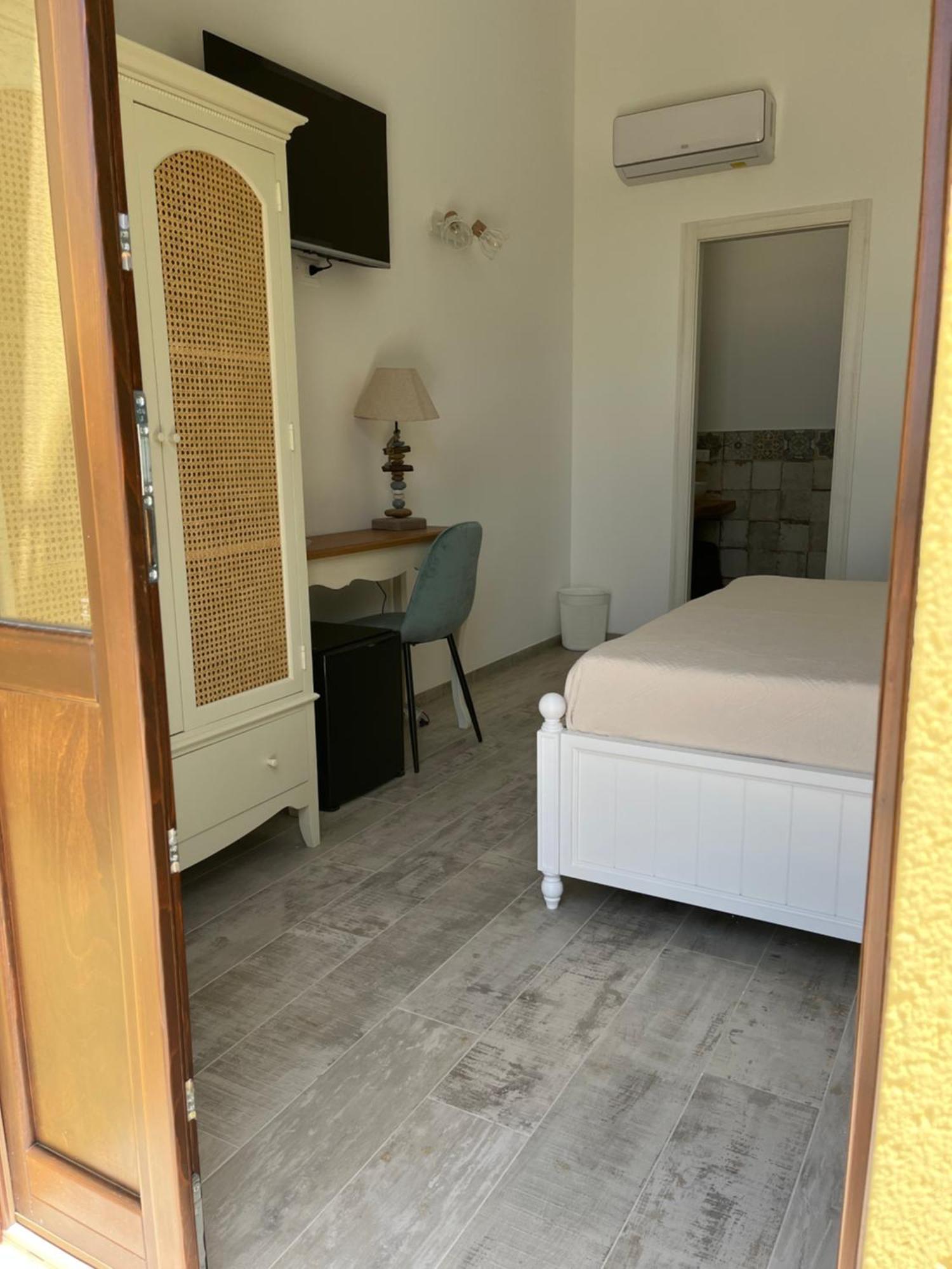 Manzil Country House Valderice Bagian luar foto